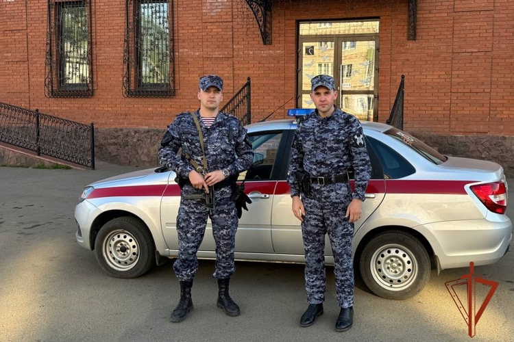 Нарядом Росгвардии в Нижнеудинске задержан подозреваемый в разбойном нападении на магазин