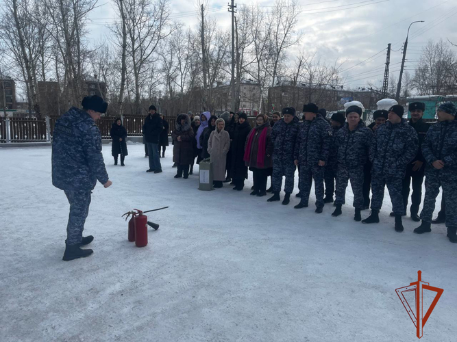 Росгвардейцы Приангарья приняли участие в занятиях по пожарной безопасности