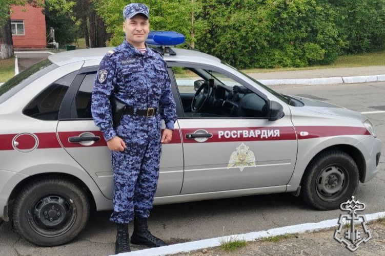«Пчеловод и краевед»: росгвардеец из Иркутской области рассказал о необычных увлечениях 