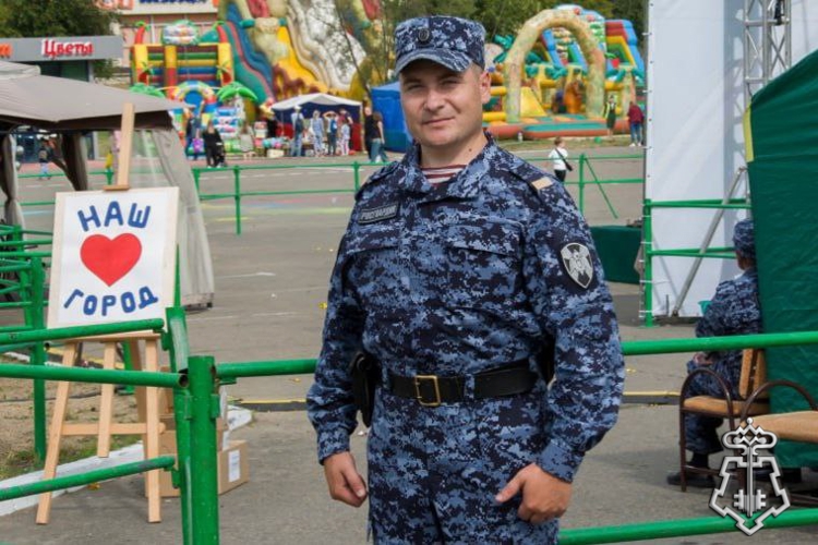 «Пчеловод и краевед»: росгвардеец из Иркутской области рассказал о необычных увлечениях 