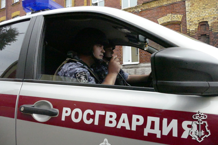 Иркутские росгвардейцы оперативно разыскали угнанный в Шелехове автомобиль