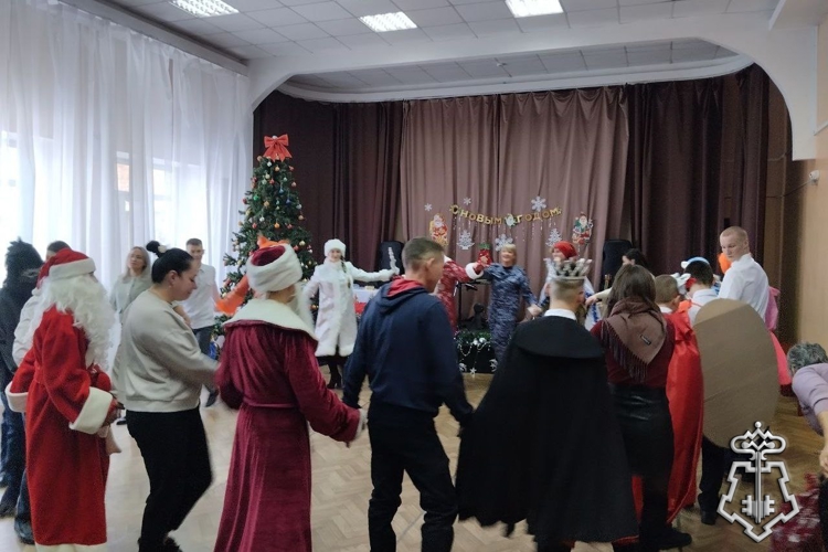 Сотрудники вневедомственной охраны Росгвардии в Ангарске присоединились к акции «Дед Мороз специального назначения» 