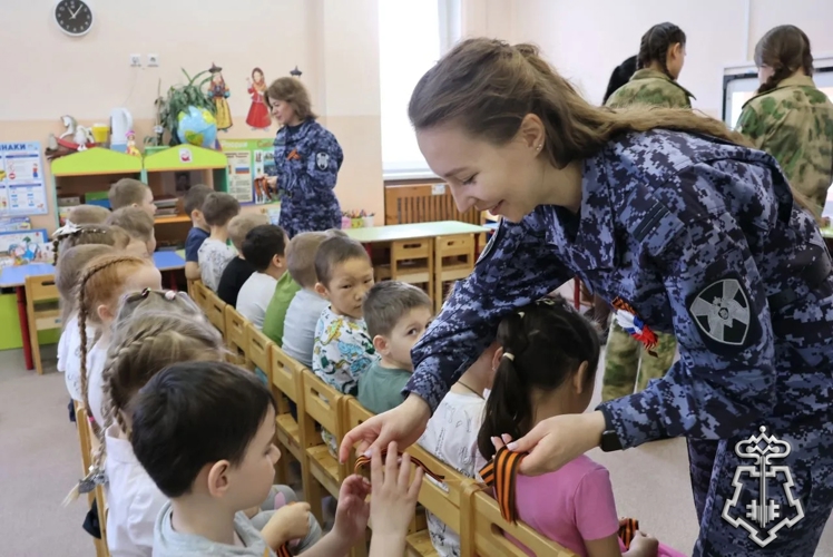 Росгвардейцы Приангарья присоединились к акции «Георгиевская ленточка»