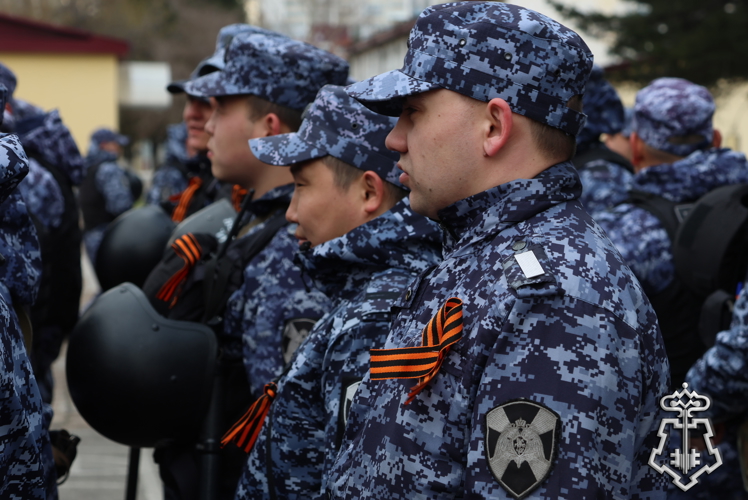 В Иркутской области сотрудники вневедомственной охраны Росгвардии поддержали акции «Георгиевская ленточка» и «Бессмертный автополк» 
