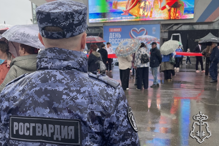 В День России в Иркутской области росгвардейцы  приняли участие в охране общественного порядка  и общественной безопасности 