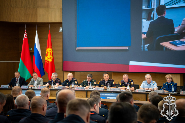 Руководитель Управления вневедомственной охраны Росгвардии по Иркутской области принял участие во Всероссийском совещании-семинаре в Нижнем Новгороде